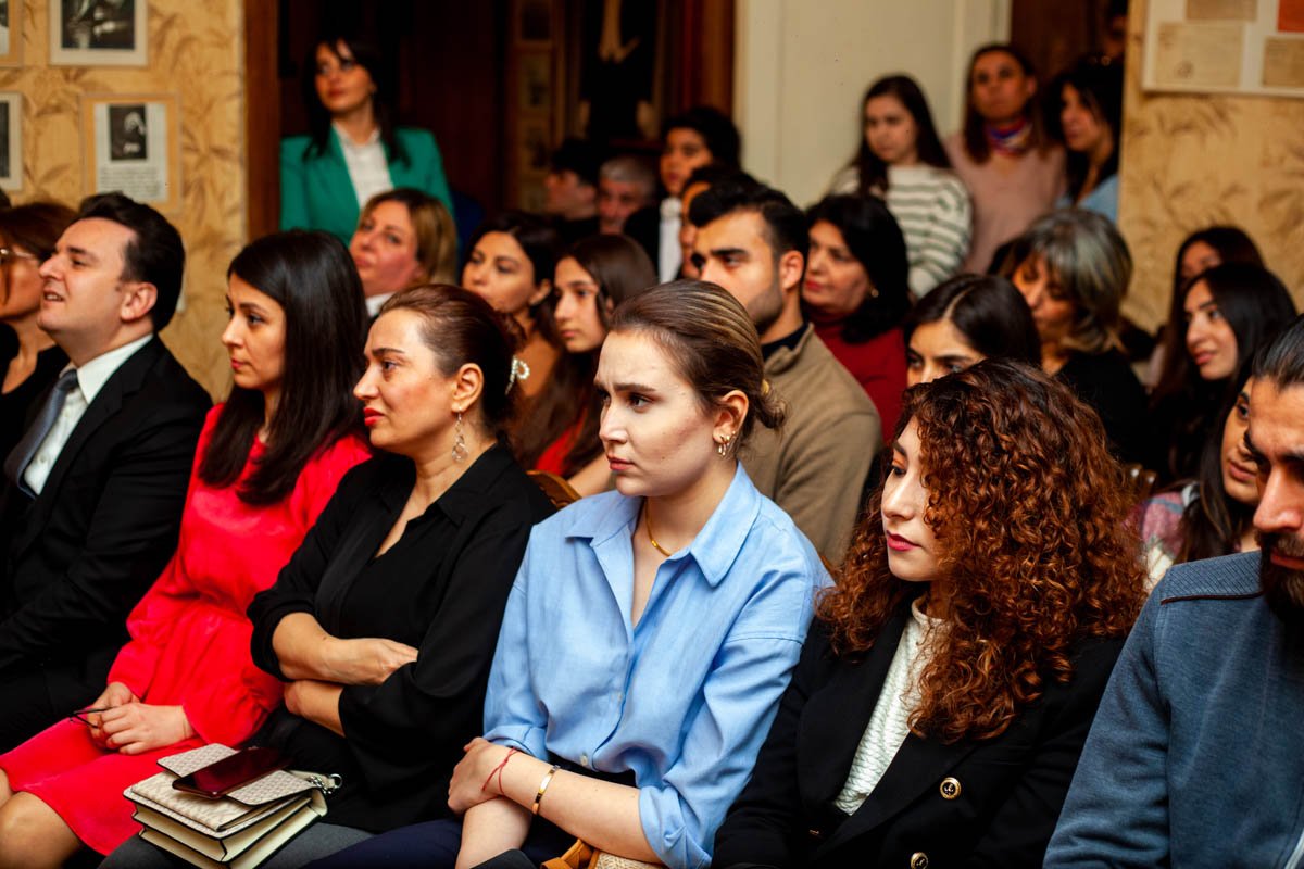 III Beynəlxalq Festivalda "Yeni vokal əsərlər"in təqdimatı oldu (FOTO/VİDEO)