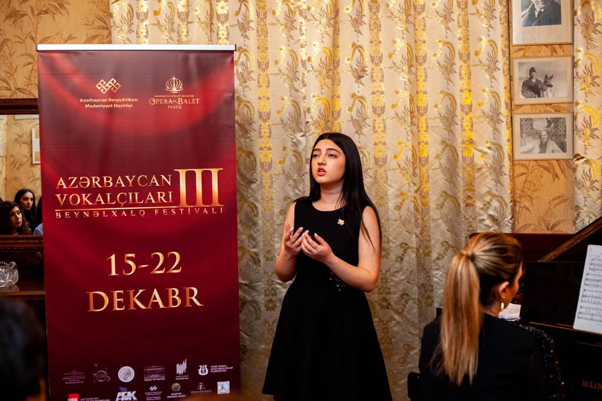 III Beynəlxalq Festivalda "Yeni vokal əsərlər"in təqdimatı oldu (FOTO/VİDEO)
