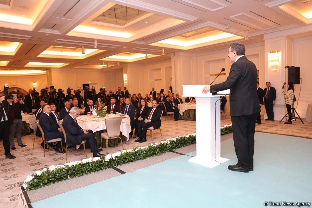 Bakıda Türkiyənin vitse-prezidentinin iştirakı ilə “İş dünyasının görüşü” adlı tədbir keçirilib (FOTO)