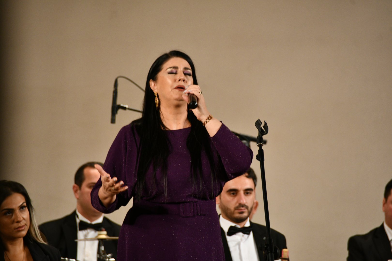 Tükəzban İsmayılovanın 100 illik yubileyinə həsr olunmuş konsert keçirilib (FOTO)