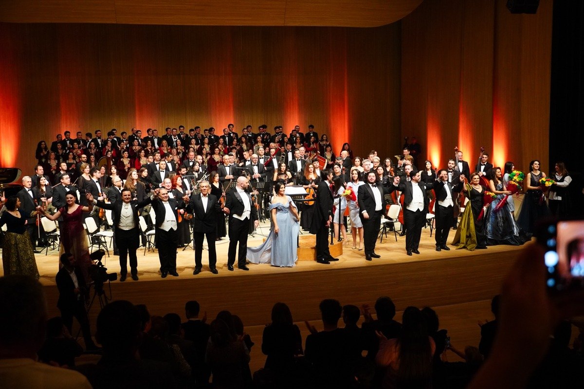 Heydər Əliyev Mərkəzində Azərbaycan Vokalciları III Beynəlxalq Festivalının  təntənəli bağlanış mərasimi keçirilib (VİDEO/FOTO)