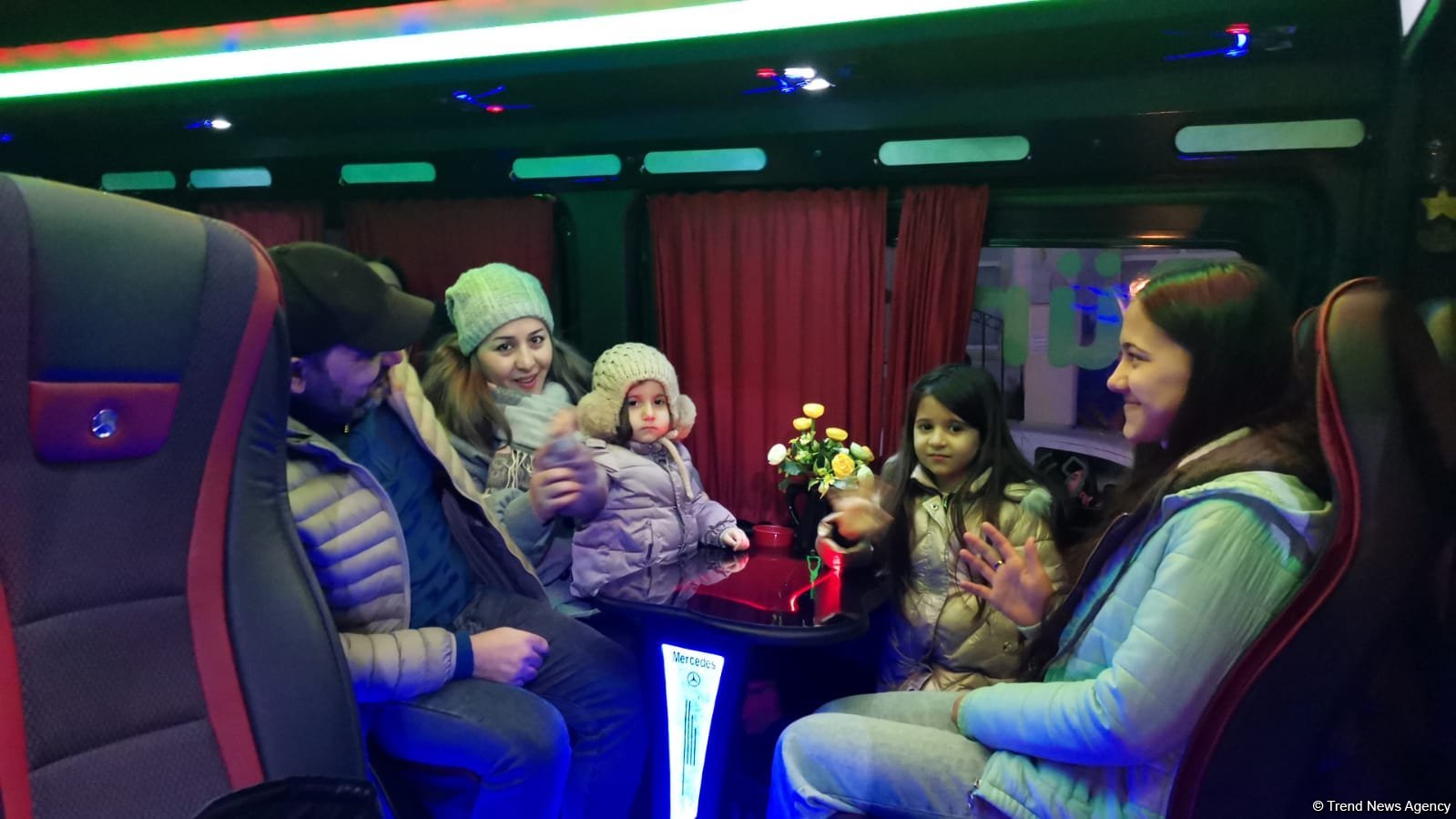 Zabux kəndinə daha 95 nəfər yola salınıb (FOTO/VIDEO)