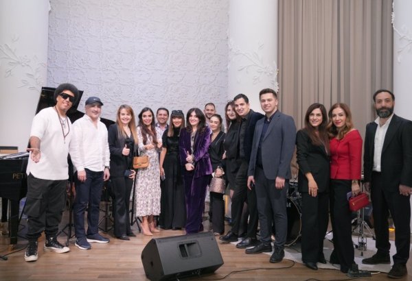 Heydər Əliyev Fondunun vitse-prezidenti Leyla Əliyevanın təşəbbüsü ilə “Ürəkdən-ürəyə” adlı konsert keçirilib (FOTO)