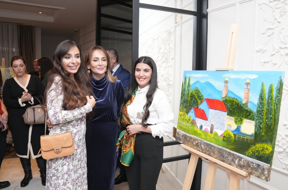 Heydər Əliyev Fondunun vitse-prezidenti Leyla Əliyevanın təşəbbüsü ilə “Ürəkdən-ürəyə” adlı konsert keçirilib (FOTO)