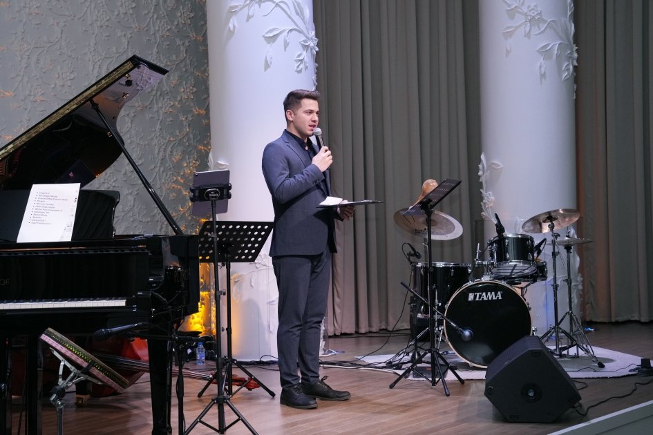 Heydər Əliyev Fondunun vitse-prezidenti Leyla Əliyevanın təşəbbüsü ilə “Ürəkdən-ürəyə” adlı konsert keçirilib (FOTO)