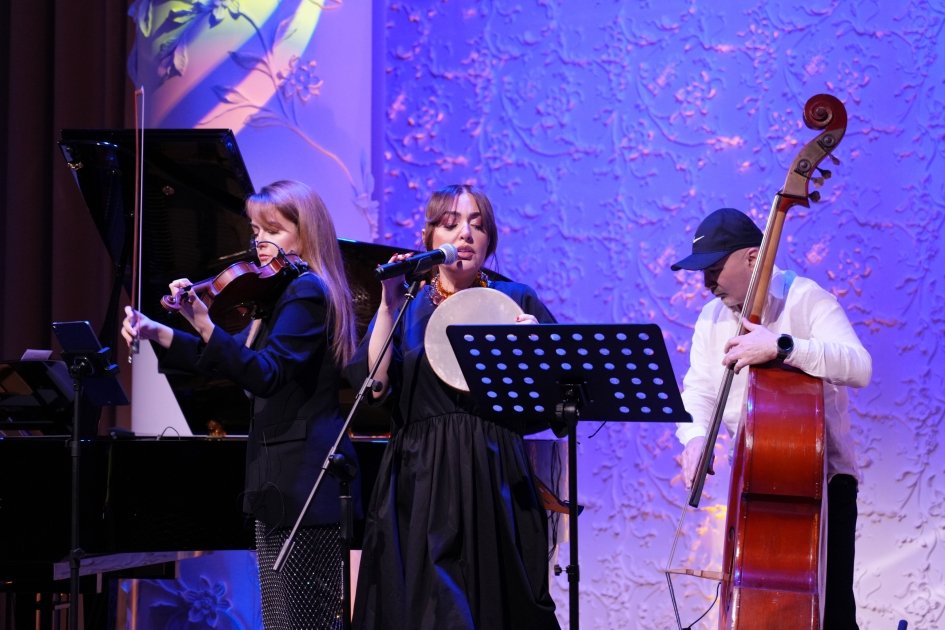 Heydər Əliyev Fondunun vitse-prezidenti Leyla Əliyevanın təşəbbüsü ilə “Ürəkdən-ürəyə” adlı konsert keçirilib (FOTO)