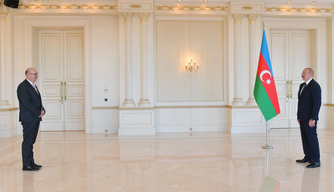 Prezident İlham Əliyev Lüksemburqun Azərbaycanda yeni təyin olunmuş səfirini qəbul edib (FOTO/VİDEO) (YENİLƏNİB)