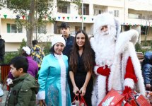 Leyla Əliyevanın iştirakı ilə “Bizim həyət” layihəsi çərçivəsində daha iki həyət yenilənərək sakinlərin istifadəsinə verilib (FOTO)
