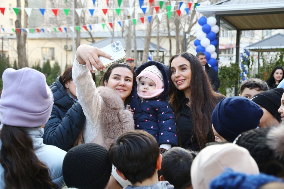 Leyla Əliyevanın iştirakı ilə “Bizim həyət” layihəsi çərçivəsində daha iki həyət yenilənərək sakinlərin istifadəsinə verilib (FOTO)