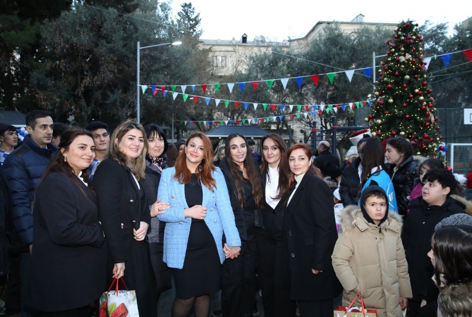 Leyla Əliyevanın iştirakı ilə “Bizim həyət” layihəsi çərçivəsində daha iki həyət yenilənərək sakinlərin istifadəsinə verilib (FOTO)