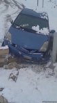 Abşeronda qəribə OLAY: "Prius" qəbiristanlığa girib (FOTO)