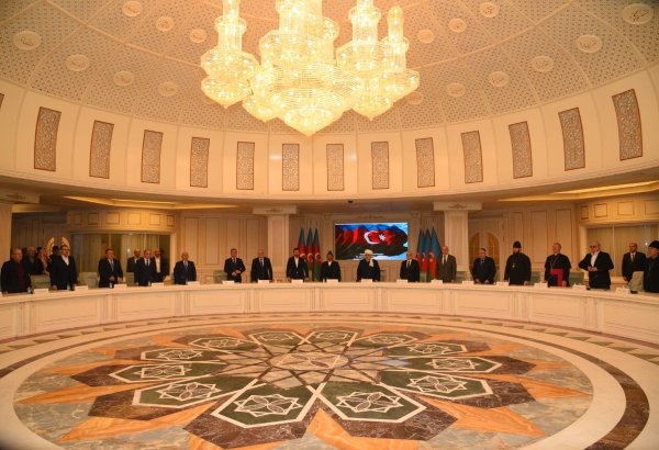 QMİ-nin növbədənkənar Prezident seçkiləri ilə əlaqədar ümumi iclası keçirilib (FOTO)