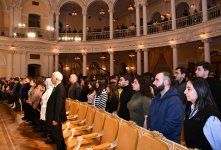 Filarmoniyada 20 Yanvar faciəsinin qurbanlarının xatirəsinə həsr olunmuş anım mərasimi baş tutub (FOTO)