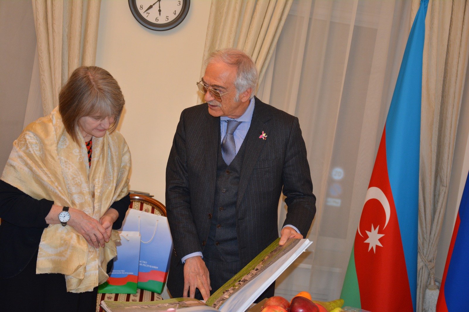 Polad Bülbüloğlu Kanadanın Rusiyadakı yeni səfiri ilə görüşüb (FOTO)