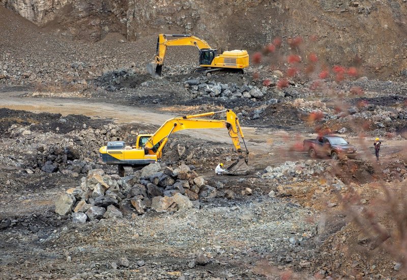 Azərbaycanda bəzi qeyri-filiz faydalı qazıntı yataqları "AzerGold"a verilib - FƏRMAN