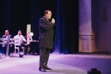 Mübariz Tağıyev Gəncə Dövlət Filarmoniyasında ilk dəfə solo konsert proqramı ilə çıxış edib (FOTO)
