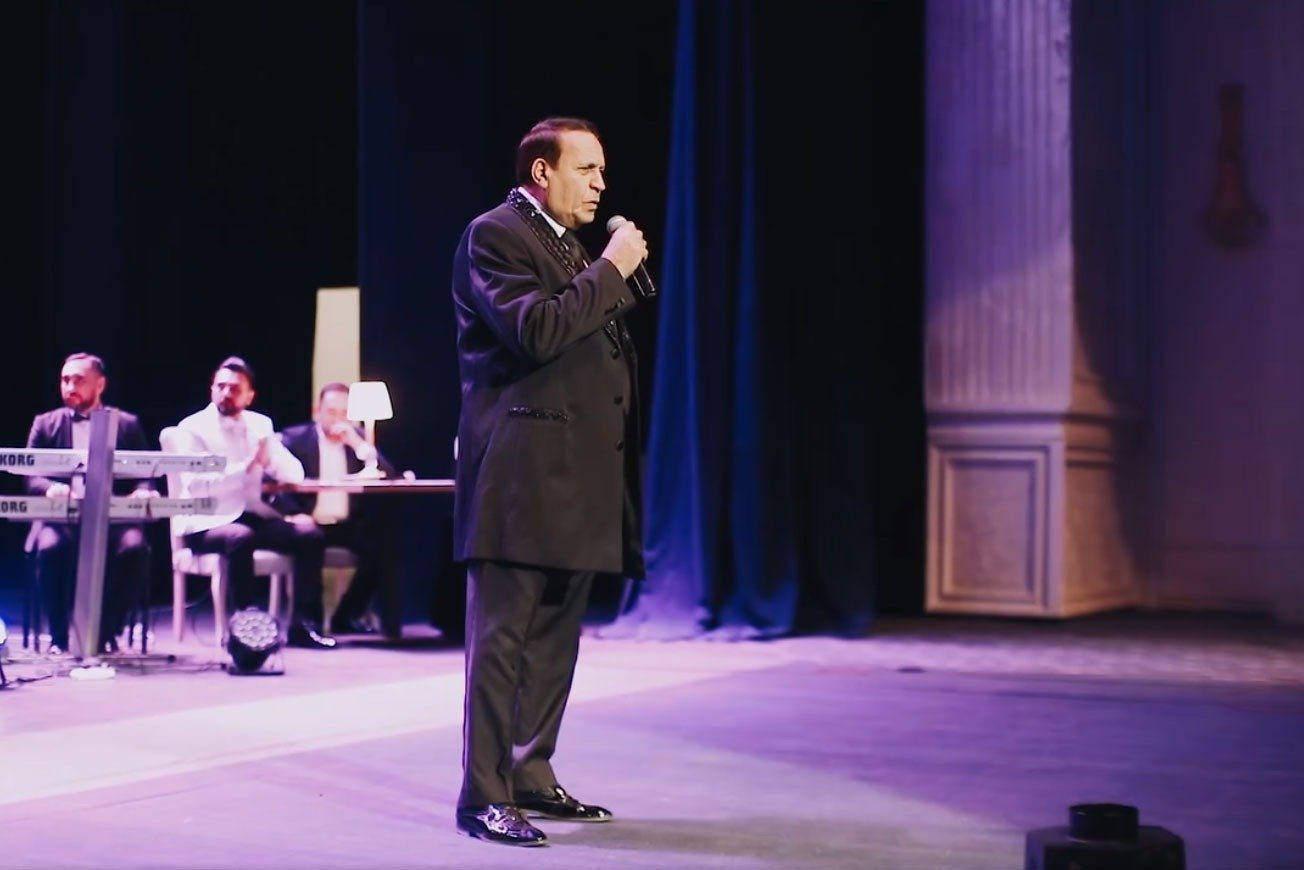 Mübariz Tağıyev Gəncə Dövlət Filarmoniyasında ilk dəfə solo konsert proqramı ilə çıxış edib (FOTO)