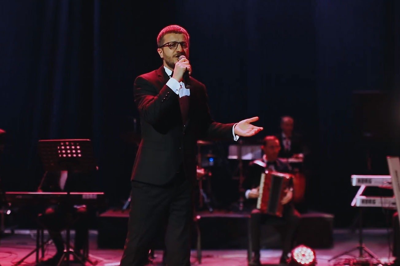 Mübariz Tağıyev Gəncə Dövlət Filarmoniyasında ilk dəfə solo konsert proqramı ilə çıxış edib (FOTO)