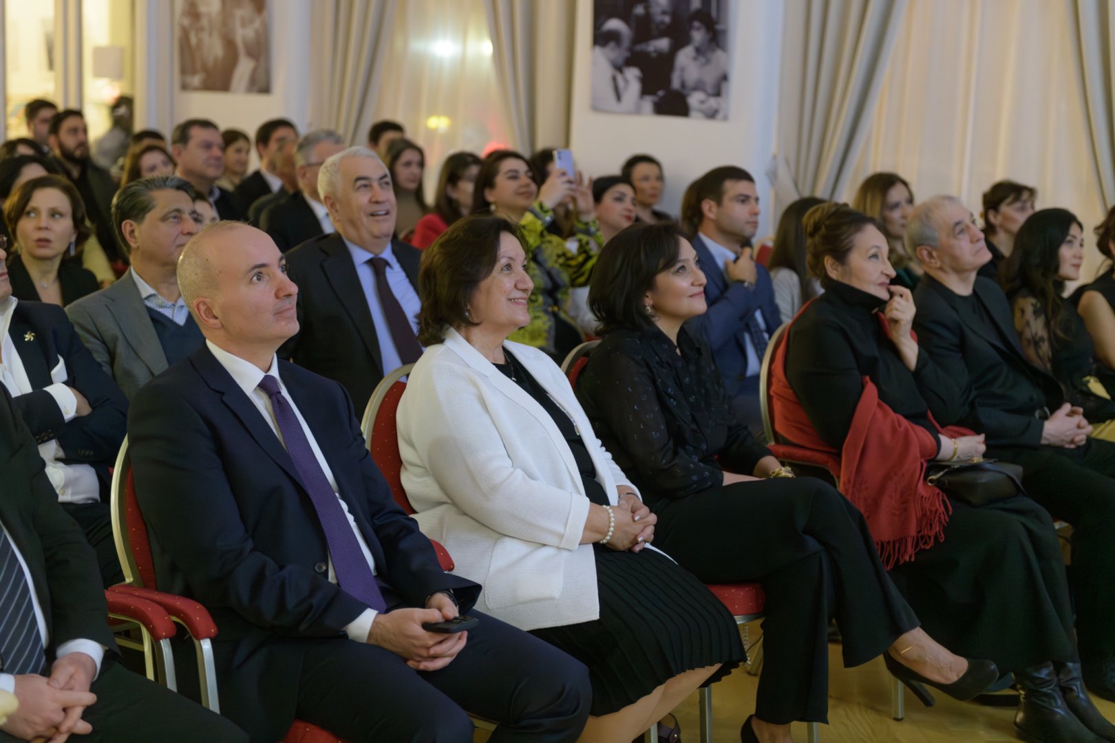 Görkəmli rejissor Rasim Ocaqovun anadan olmasının 90 illik yubileyi münasibətilə Vyanada xatirə axşamı təşkil edilib (FOTO/VİDEO)