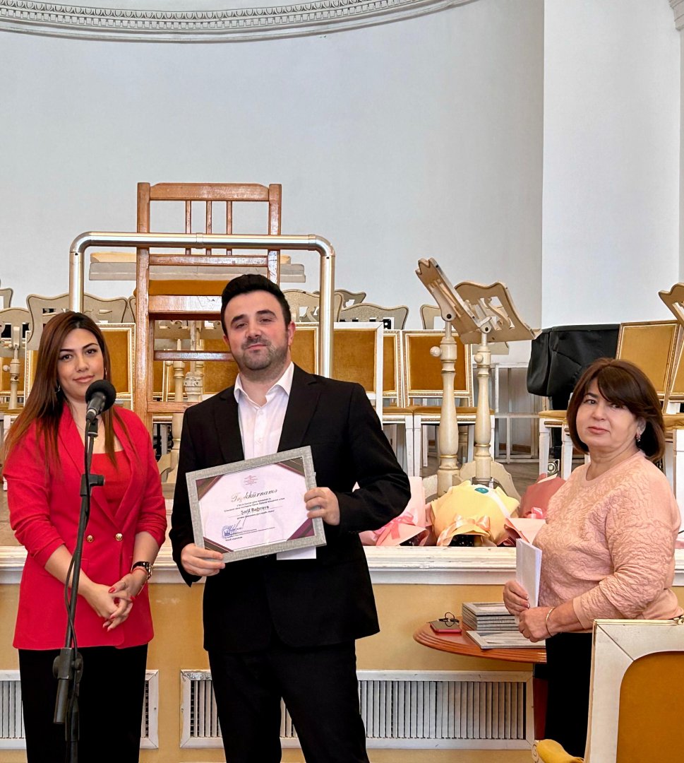 Filarmoniyada “Gənclər günü” münasibətilə təltifetmə mərasimi keçirildi (FOTO)