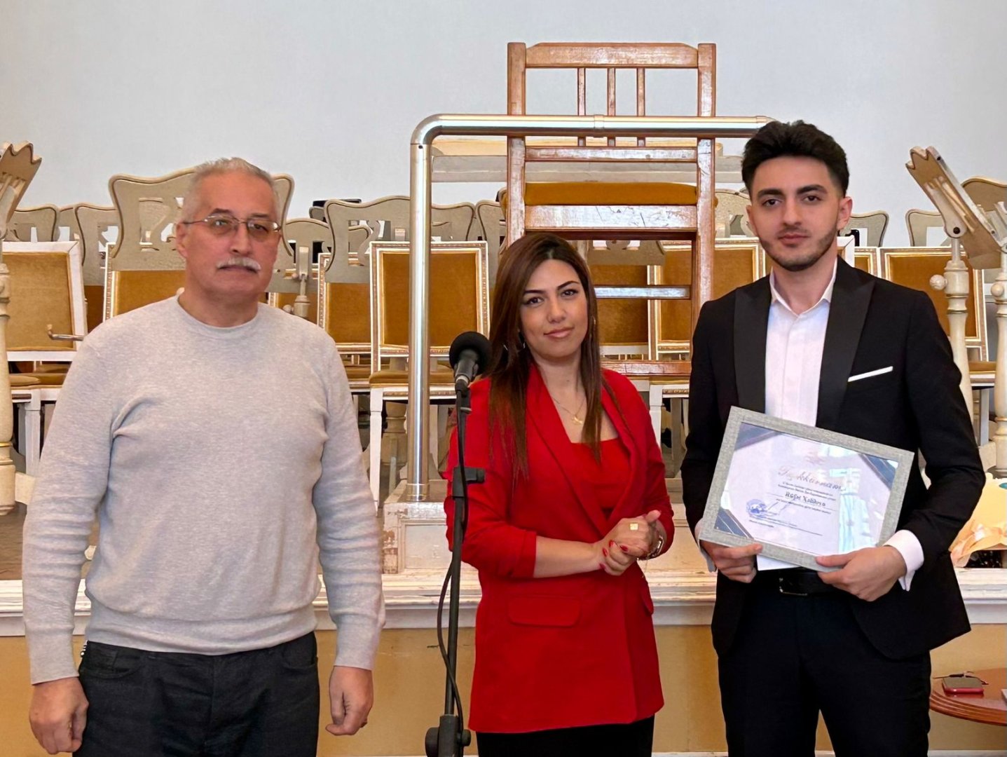 Filarmoniyada “Gənclər günü” münasibətilə təltifetmə mərasimi keçirildi (FOTO)