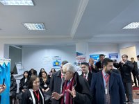 Türkiyəli deputatlar seçkilərin gedişini izləyirlər - Seçicilərin fəallığı nəzərə çarpır (FOTO/VİDEO)