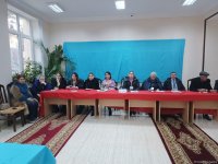 Azərbaycanda Prezident seçkilərində seçicilərin fəallığı davam edir (FOTO)
