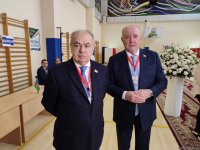 Vətəndaşlıq vəzifəsi - Hər kəs səsverməyə gəlir (FOTO)