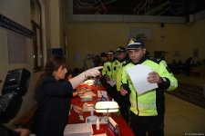 Vətəndaşlıq vəzifəsi - Hər kəs səsverməyə gəlir (FOTO)
