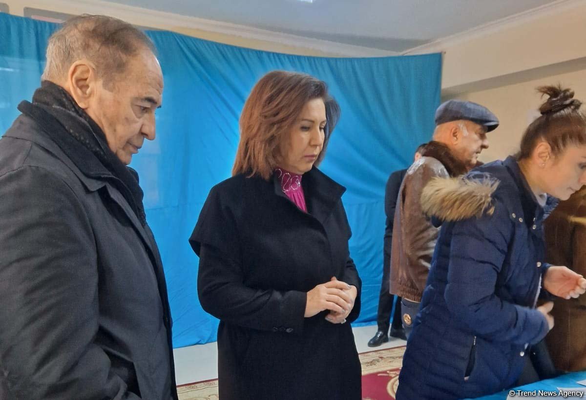 Bahar Muradova səs verdi (FOTO)