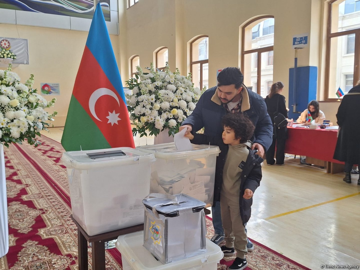 Azərbaycanda Prezident seçkiləri şəffaf keçirilir  - Tanınmış ifaçı Vaqif Nağıyev (FOTO)