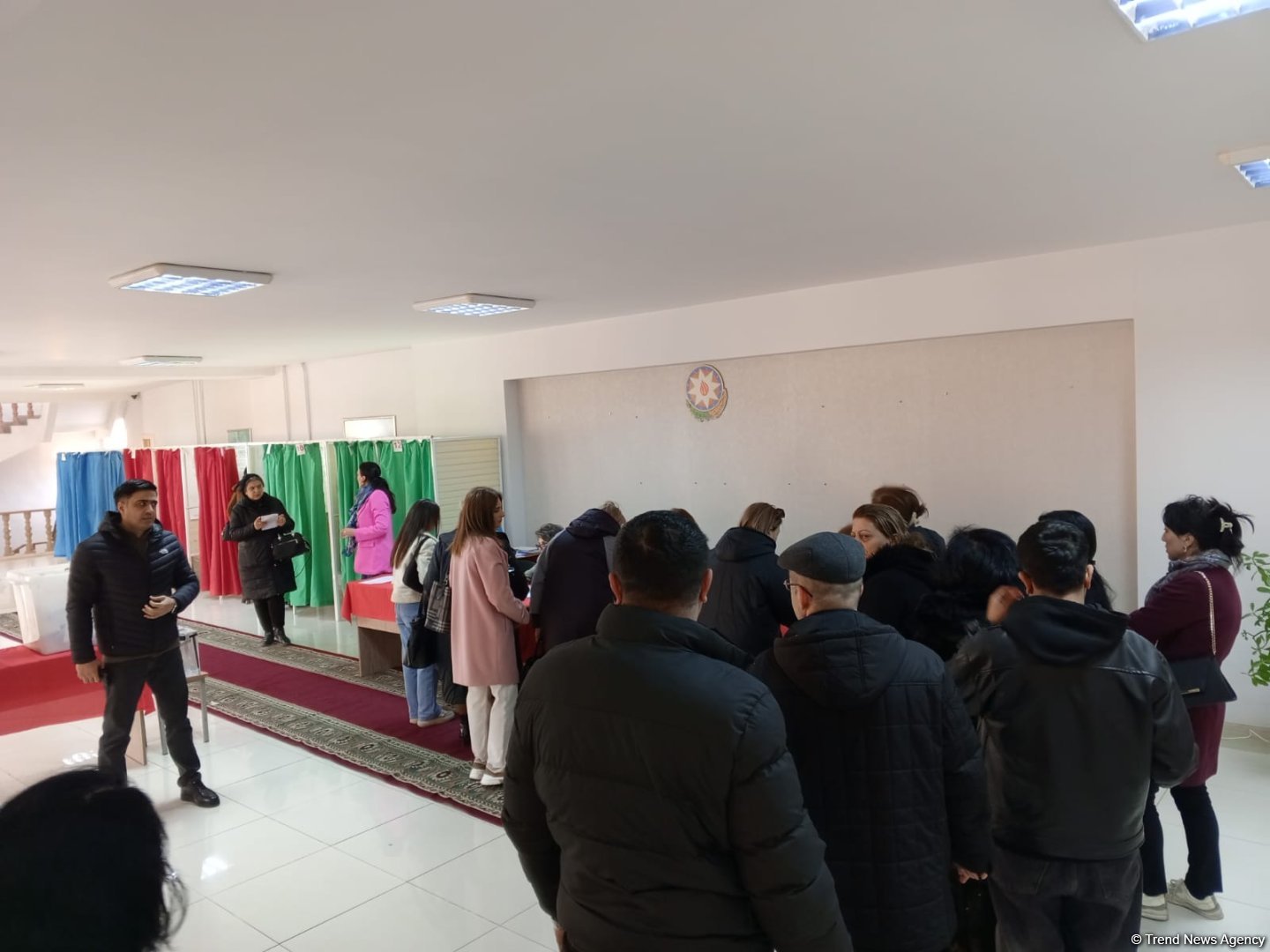 Yasamal rayonunda seçicilərin fəallığı davam edir (FOTO)