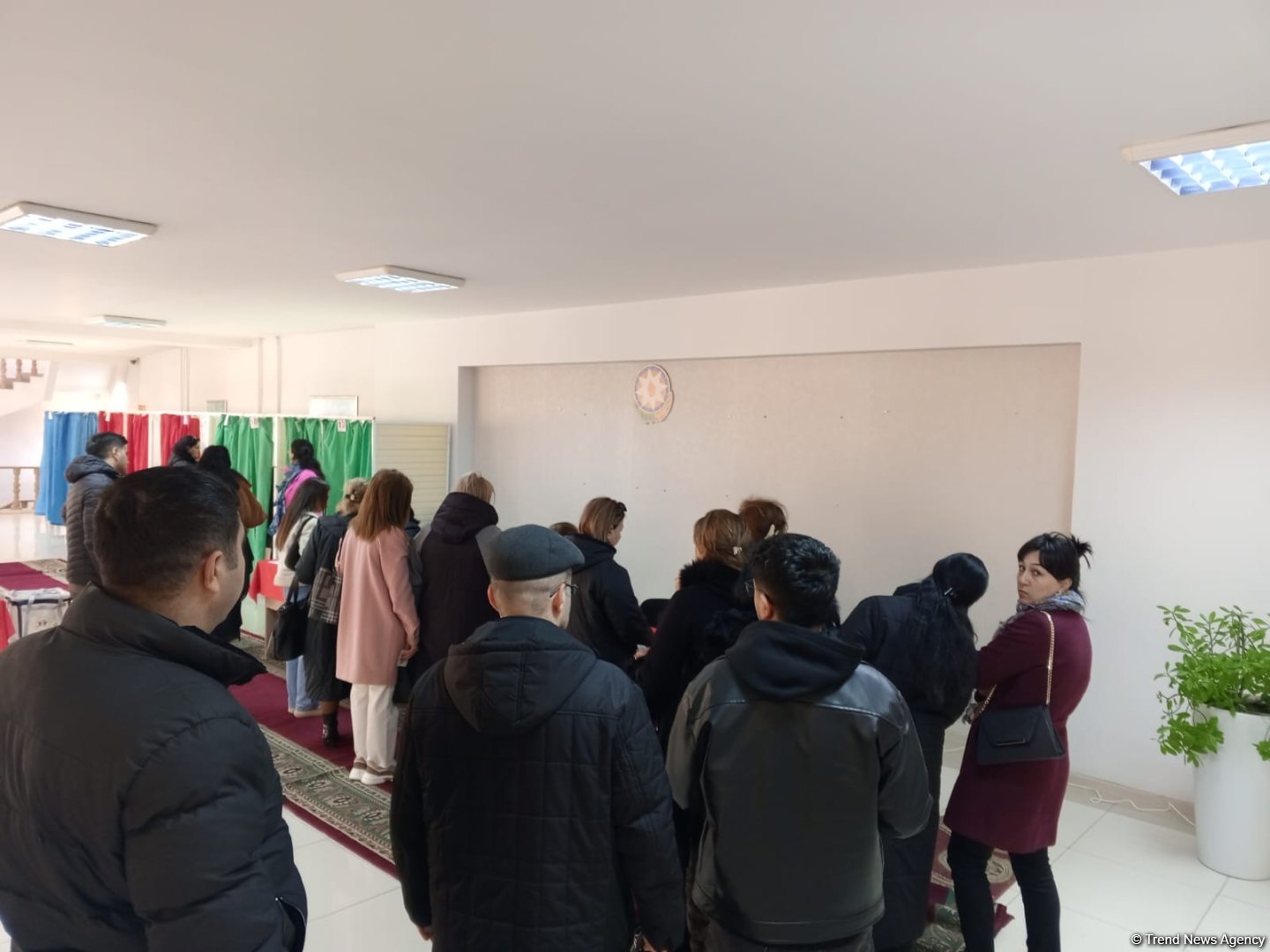Yasamal rayonunda seçicilərin fəallığı davam edir (FOTO)