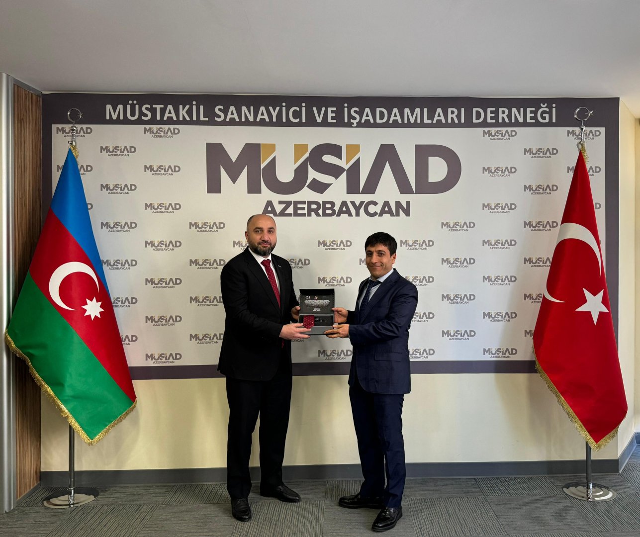 TBMM üzvləri MÜSİAD Azərbaycan ofisini ziyarət edib (FOTO)