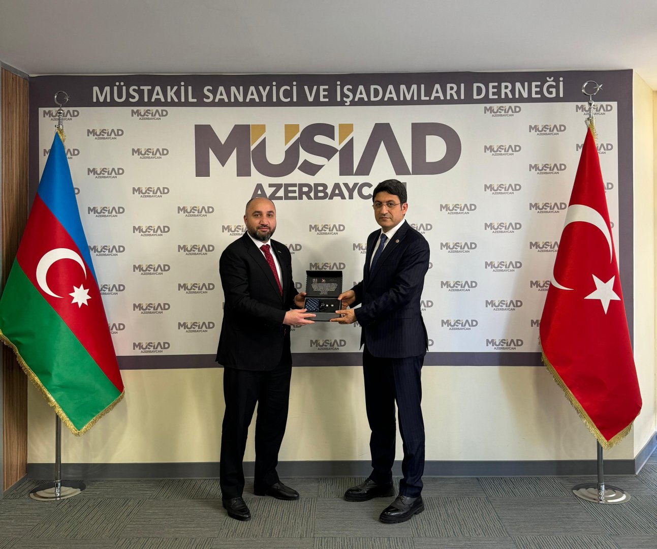 TBMM üzvləri MÜSİAD Azərbaycan ofisini ziyarət edib (FOTO)