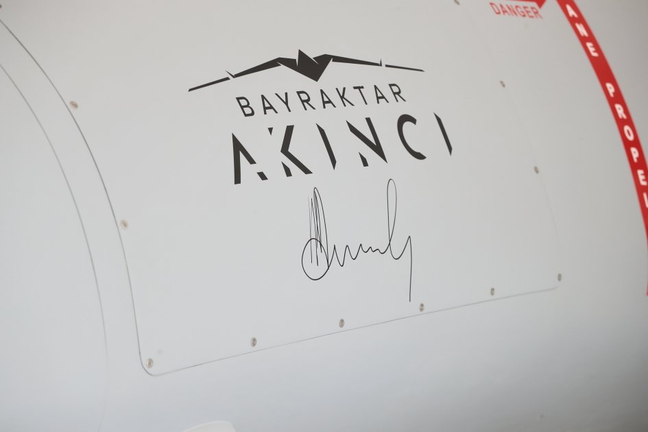 “Akıncı”lar qardaş torpaqlarda, yeni yuvalarındadır - Selçuk Bayraktar (FOTO)