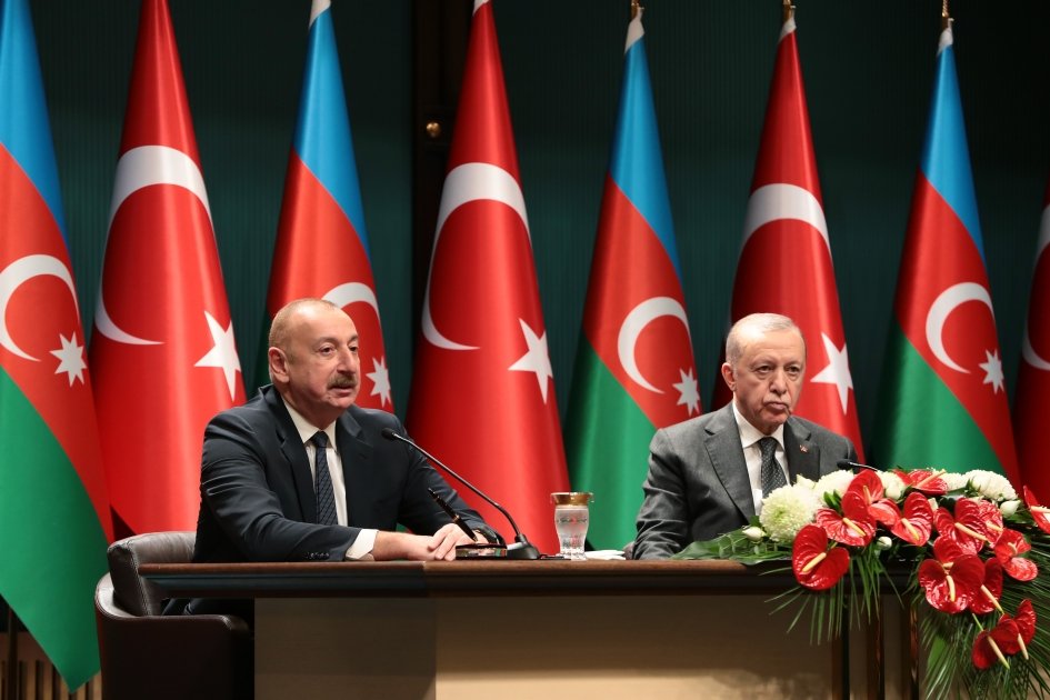 Prezident İlham Əliyev Rəcəb Tayyib Ərdoğanı Azərbaycana səfərə dəvət edib
