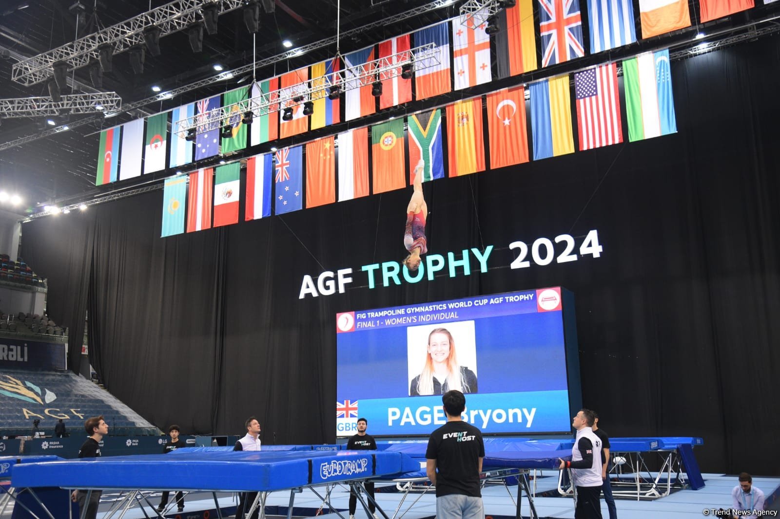 Batut gimnastikası və tamblinq üzrə Dünya Kubokunun final gününə start verilib (FOTO)