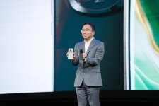 HONOR “MWC 2024”-də hər ssenarisi “AI” ilə gücləndirilmiş yeni strategiyasını təqdim edir