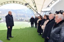 Prezident İlham Əliyev Xocalıda soyqırımı memorialının təməlini qoyub və rayon ictimaiyyətinin nümayəndələri ilə görüşüb (YENİLƏNİB) (FOTO/VİDEO)