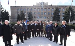 Prezident İlham Əliyev Xocalıda soyqırımı memorialının təməlini qoyub və rayon ictimaiyyətinin nümayəndələri ilə görüşüb (YENİLƏNİB) (FOTO/VİDEO)