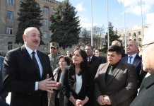 Prezident İlham Əliyev Xocalıda soyqırımı memorialının təməlini qoyub və rayon ictimaiyyətinin nümayəndələri ilə görüşüb (YENİLƏNİB) (FOTO/VİDEO)