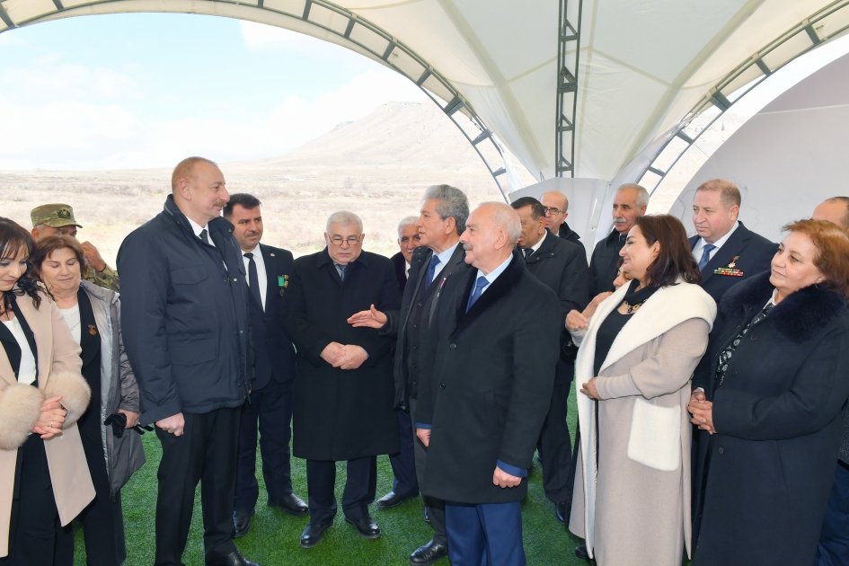 Prezident İlham Əliyev Xocalıda soyqırımı memorialının təməlini qoyub və rayon ictimaiyyətinin nümayəndələri ilə görüşüb (YENİLƏNİB) (FOTO/VİDEO)