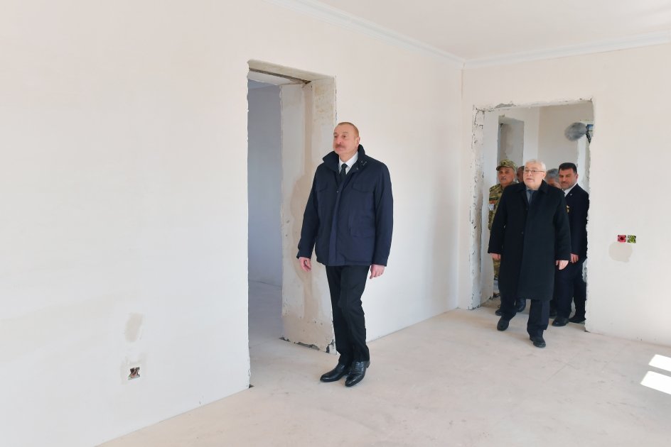 Prezident İlham Əliyev Xocalıda soyqırımı memorialının təməlini qoyub və rayon ictimaiyyətinin nümayəndələri ilə görüşüb (YENİLƏNİB) (FOTO/VİDEO)