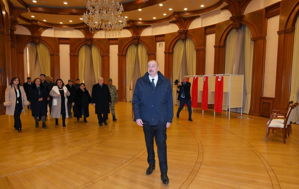 Prezident İlham Əliyev Xocalıda soyqırımı memorialının təməlini qoyub və rayon ictimaiyyətinin nümayəndələri ilə görüşüb (YENİLƏNİB) (FOTO/VİDEO)