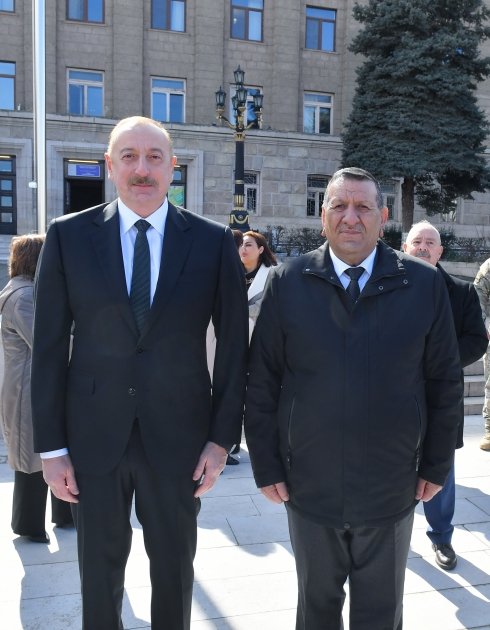 Prezident İlham Əliyev Xocalıda soyqırımı memorialının təməlini qoyub və rayon ictimaiyyətinin nümayəndələri ilə görüşüb (YENİLƏNİB) (FOTO/VİDEO)