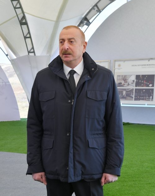 Prezident İlham Əliyev Xocalıda soyqırımı memorialının təməlini qoyub və rayon ictimaiyyətinin nümayəndələri ilə görüşüb (YENİLƏNİB) (FOTO/VİDEO)