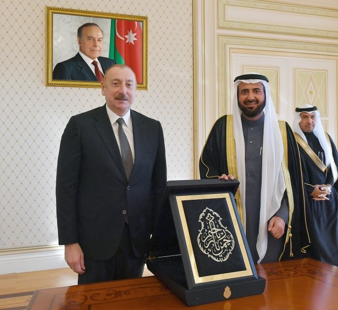 Prezident İlham Əliyev Səudiyyə Ərəbistanının Həcc və Ümrə nazirini qəbul edib (FOTO) (YENİLƏNİB)