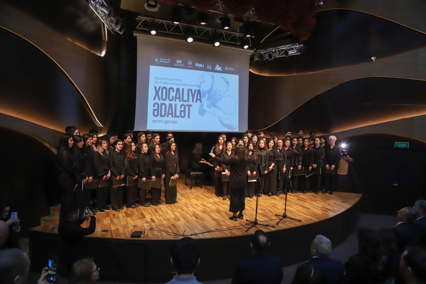 Beynəlxalq Muğam Mərkəzində Xocalı soyqırımının 32-ci ildönümünə həsr olunmuş tədbir keçirilib (FOTO)