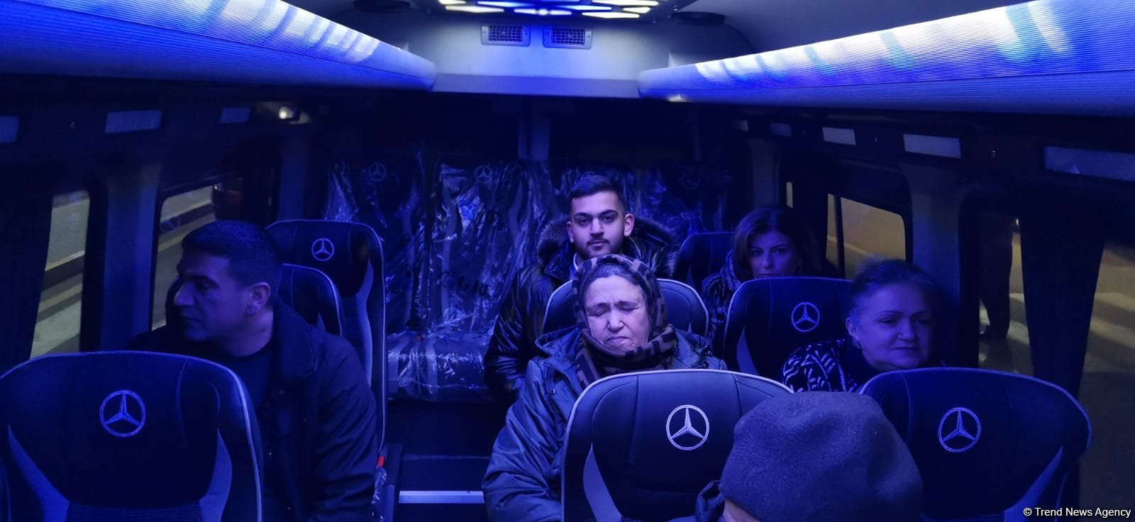 Laçın şəhəri və Zabux kəndinə növbəti köç karvanı yola düşüb (FOTO)